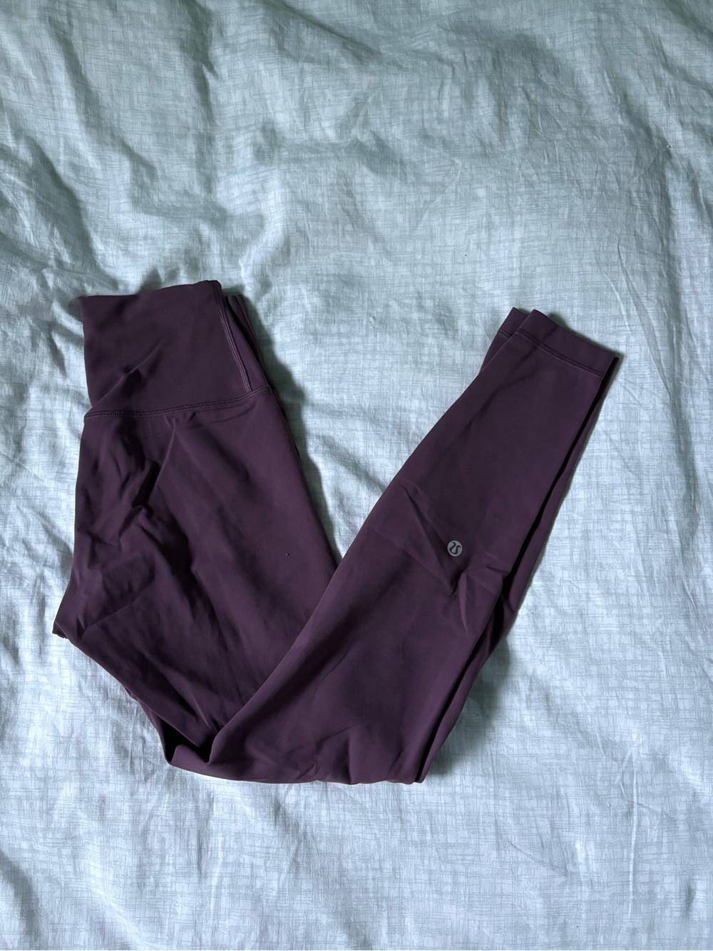 Lululemon wunder train leggings grape thistle size 4